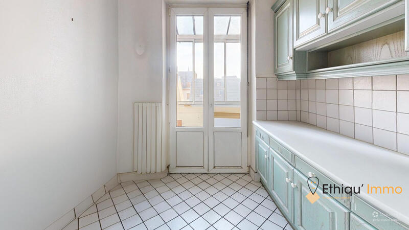 Appartement - 81 m² - 3 pièces