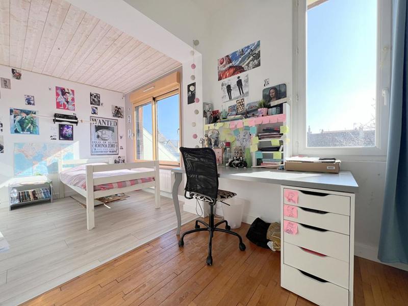 Maison - 159 m² - 8 pièces