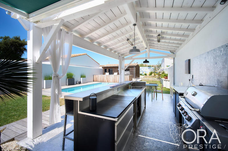 Maison contemporaine - 206 m² - 7 pièces