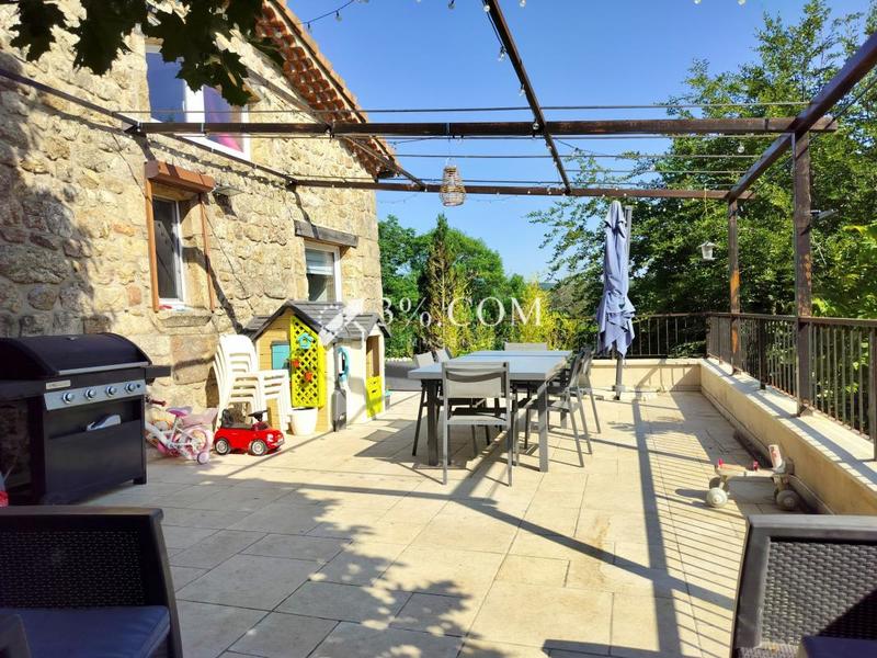 Maison en pierre - 145 m² - 8 pièces