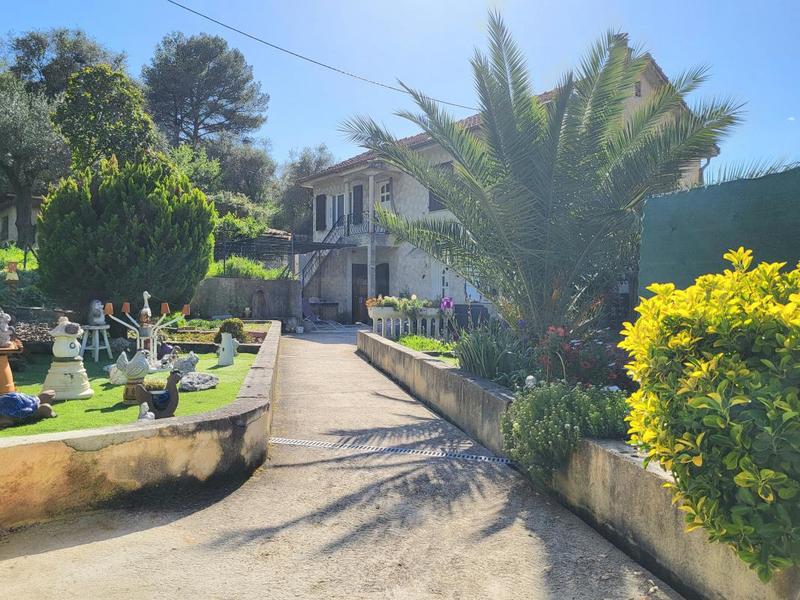 Maison - 150 m² - 7 pièces