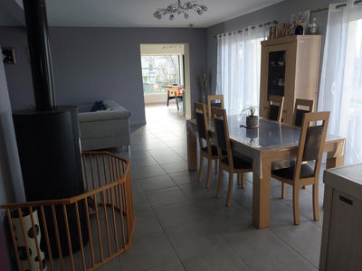 Maison - 210 m² - 8 pièces