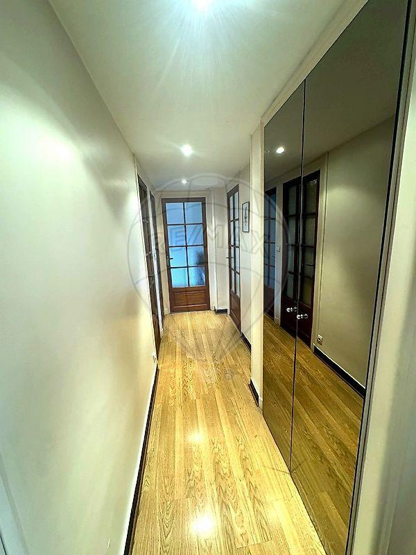 Appartement - 65 m² - 2 pièces