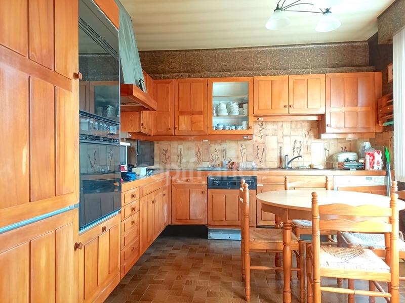 Maison - 246 m² - 6 pièces