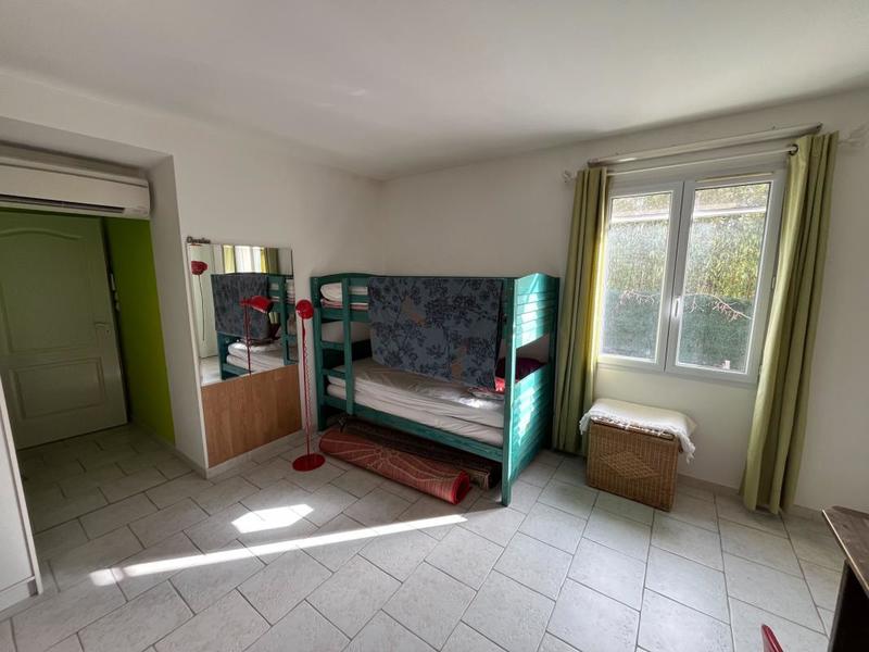 Maison - 180 m² - 5 pièces