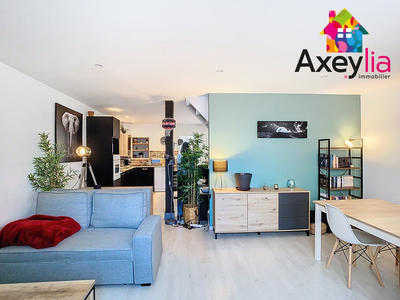 Maison - 90 m² - 4 pièces