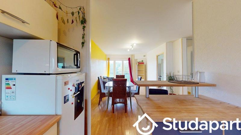 Chambre - 9 m² - 1 pièce