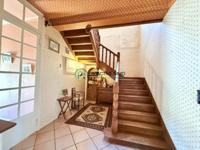 Maison traditionnelle - 165 m² - 6 pièces