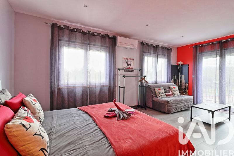 Maison - 195 m² - 7 pièces