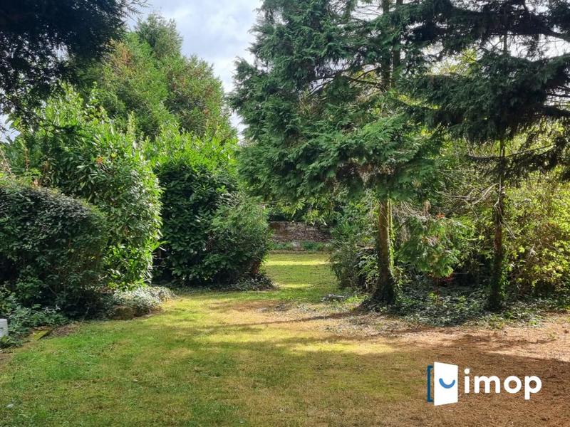 Maison - 230 m² - 7 pièces