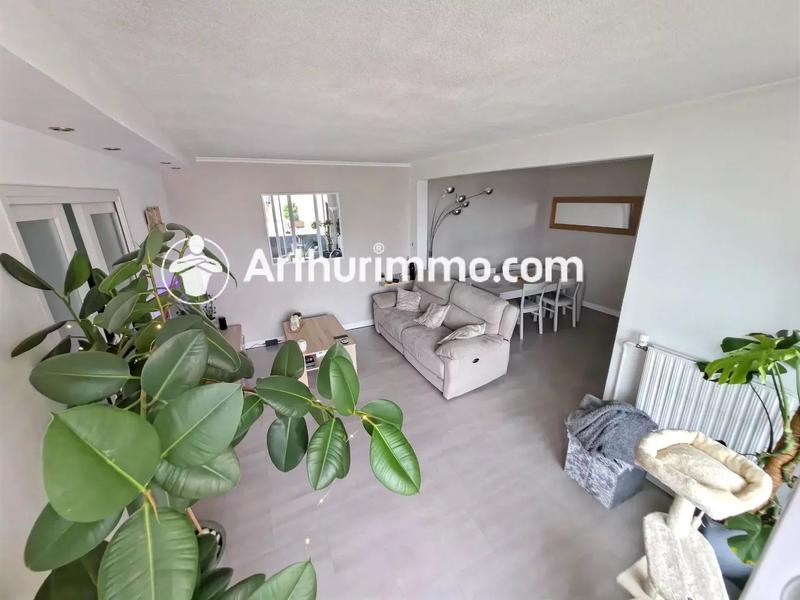 Appartement - 85 m² - 4 pièces