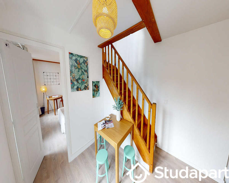 Chambre - 60 m² - 1 pièce