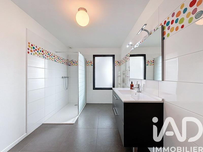 Maison - 190 m² - 7 pièces