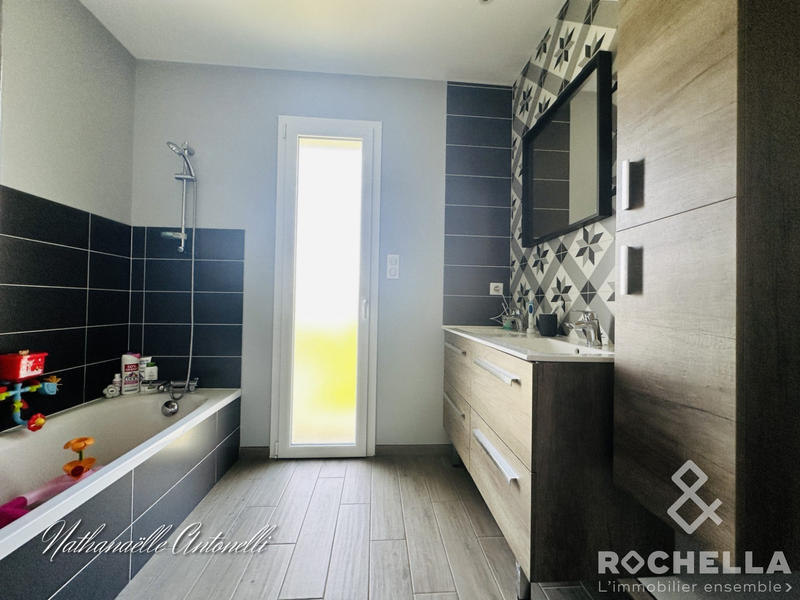 Maison contemporaine - 135 m² - 6 pièces