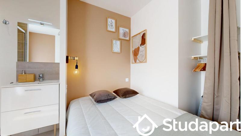 Chambre - 10 m² - 1 pièce