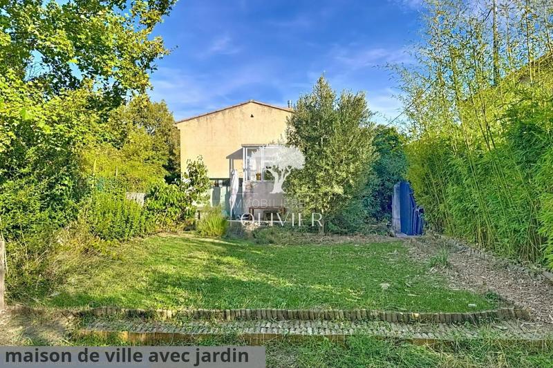 Maison de ville - 85 m² - 5 pièces