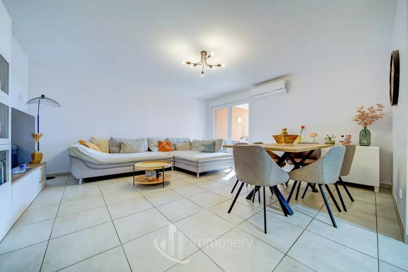 Appartement - 80 m² - 4 pièces