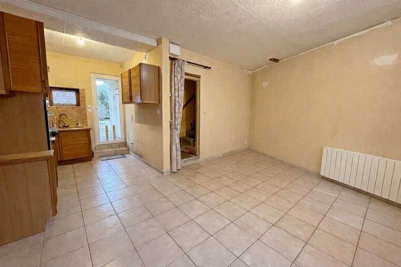 Maison - 64 m² - 4 pièces