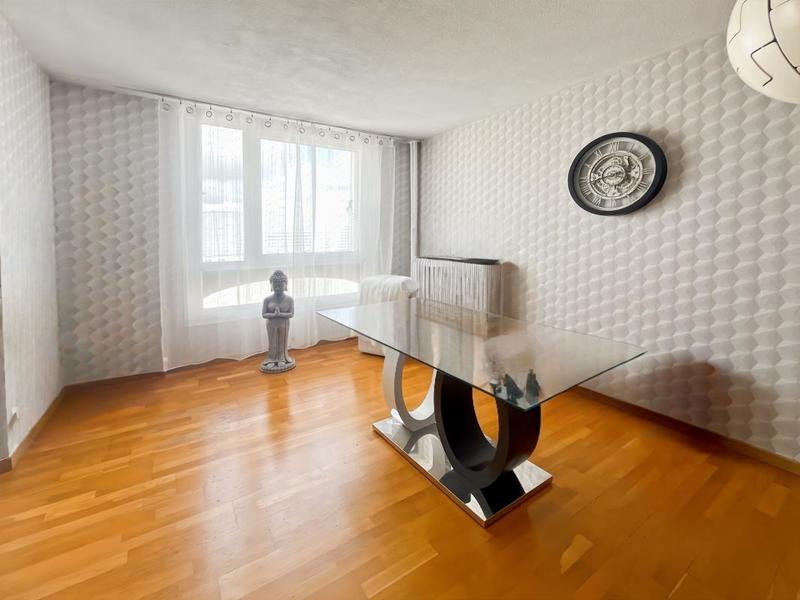 Appartement - 110 m² - 5 pièces