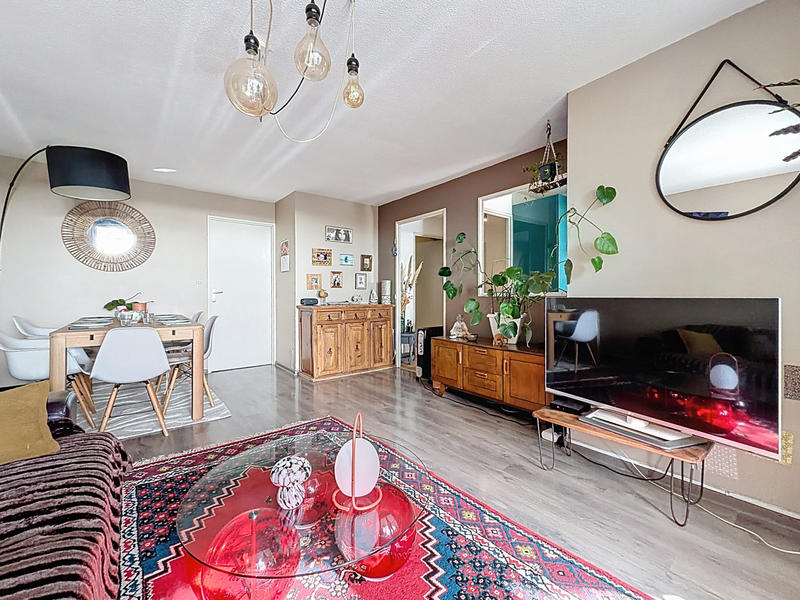 Appartement - 87 m² - 5 pièces