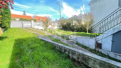 Maison - 92 m² - 6 pièces