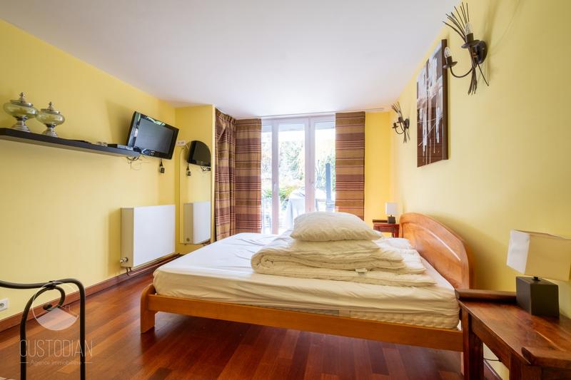 Maison - 650 m² - 15 pièces