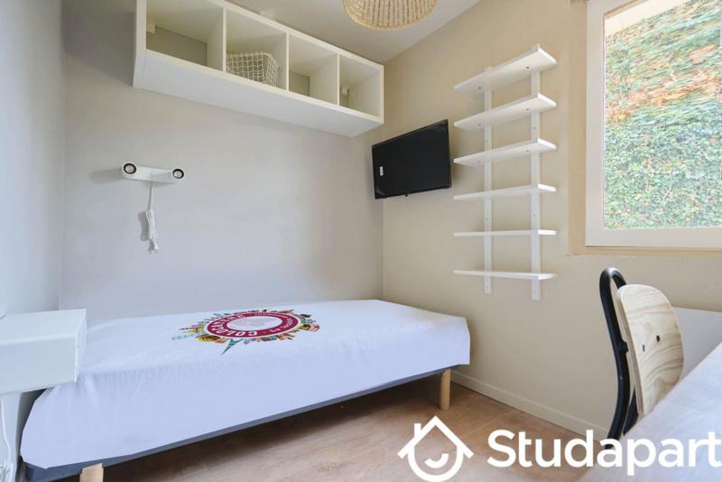 Chambre - 9 m² - 1 pièce