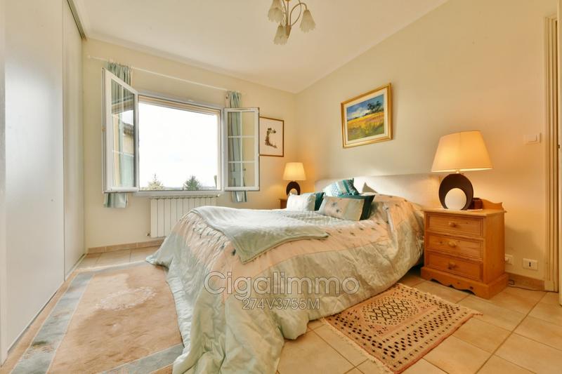 Villa - 140 m² - 6 pièces