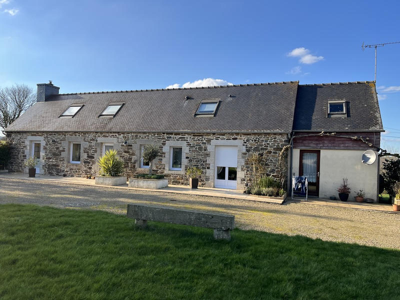 Longère - 101 m² - 6 pièces