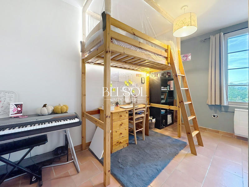 Mas - 295 m² - 10 pièces