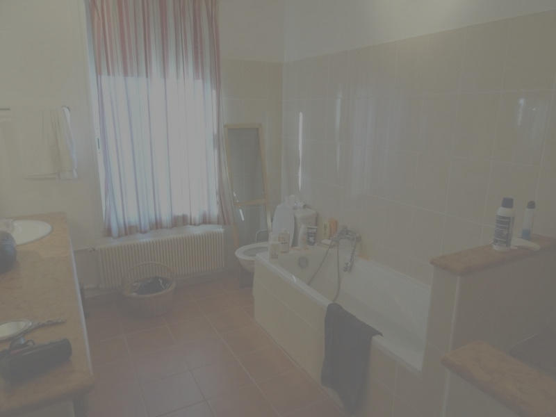 Maison - 230 m² - 6 pièces