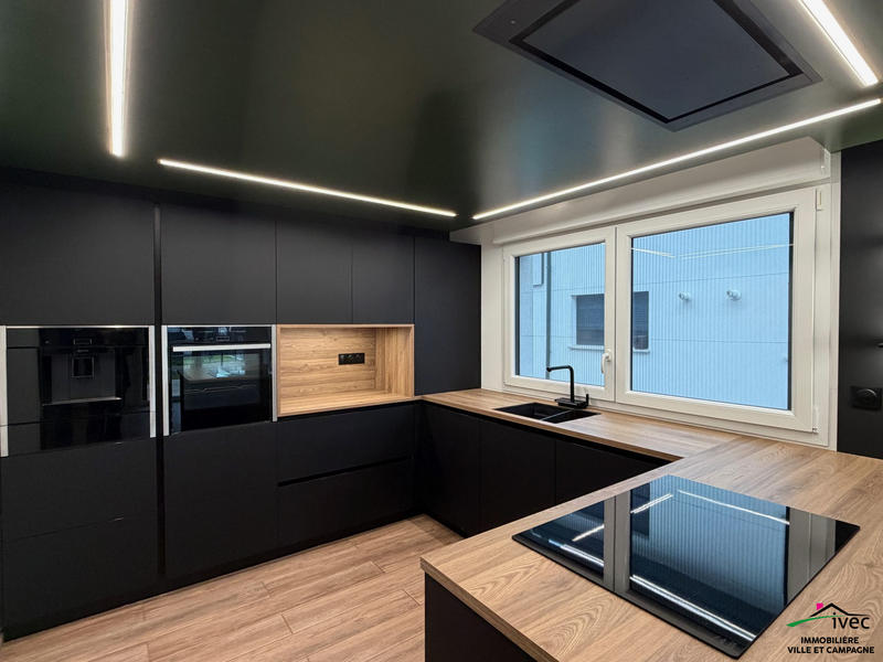 Duplex - 93 m² - 4 pièces