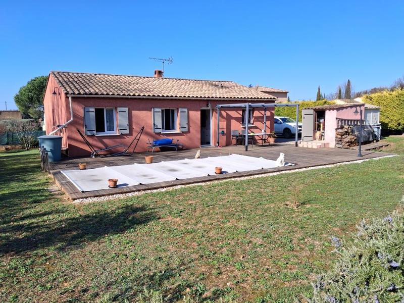 Villa - 100 m² - 5 pièces