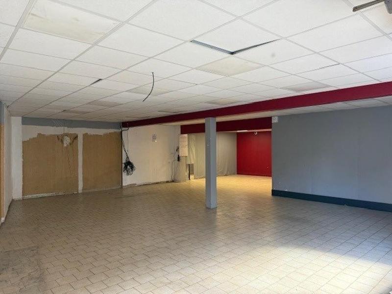 Local commercial - 250 m² - 3 pièces