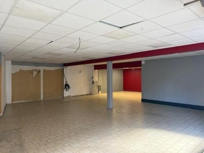 Local commercial - 250 m² - 3 pièces