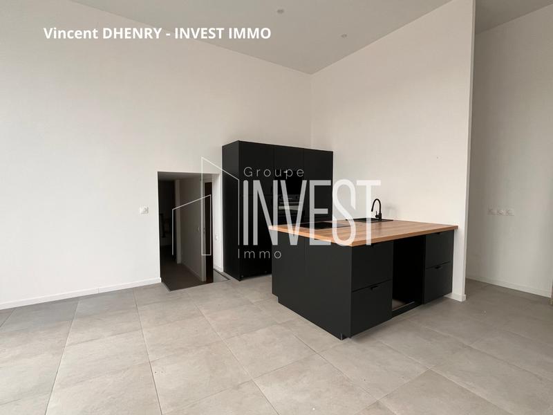 Loft - 120 m² - 3 pièces