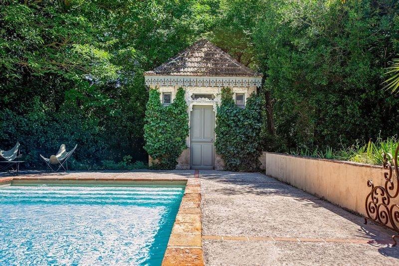 Propriété - 500 m² - 13 pièces