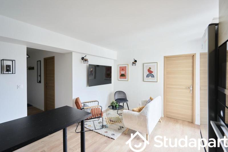 Chambre - 11 m² - 1 pièce