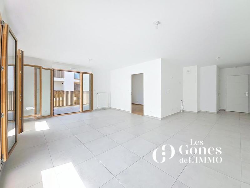Appartement - 85 m² - 4 pièces