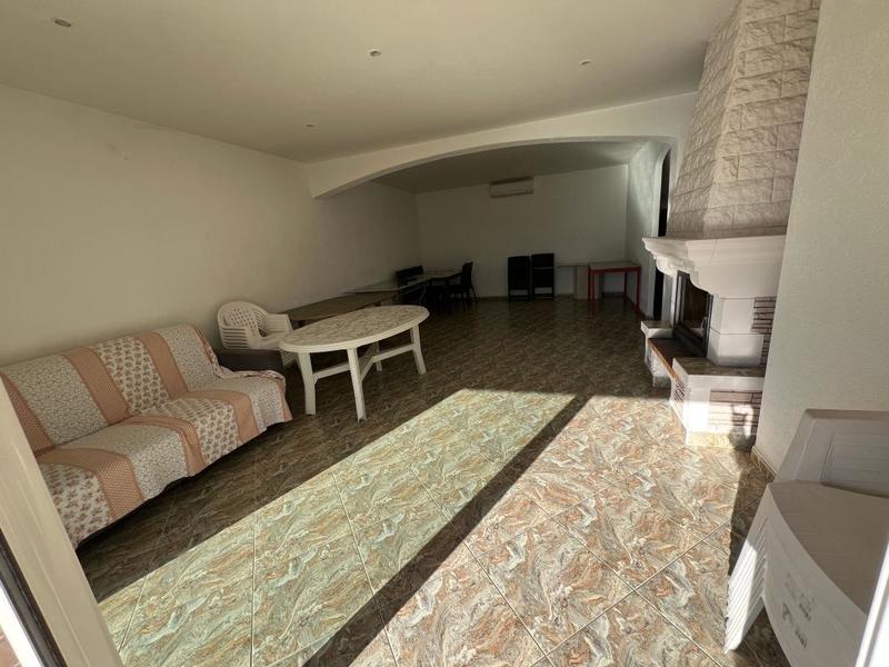 Maison - 250 m² - 9 pièces