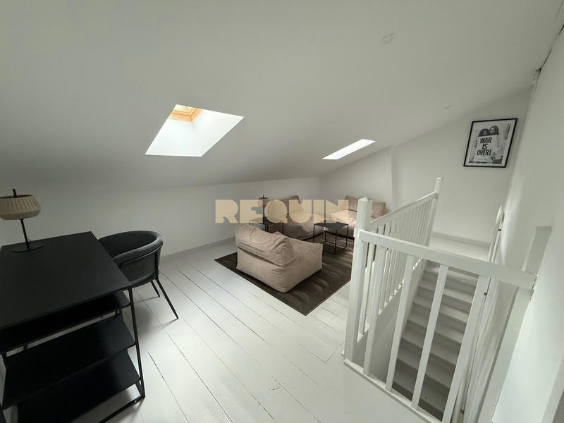 Maison - 230 m² - 9 pièces