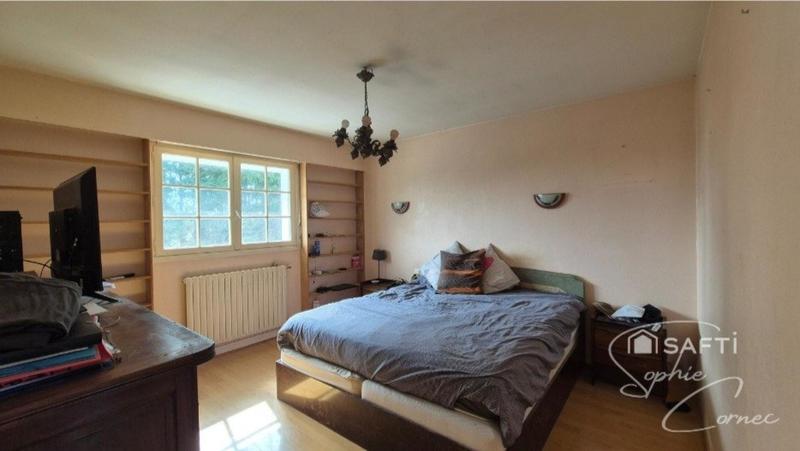 Maison - 262 m² - 7 pièces