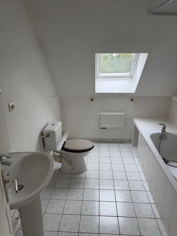 Maison traditionnelle - 82 m² - 4 pièces