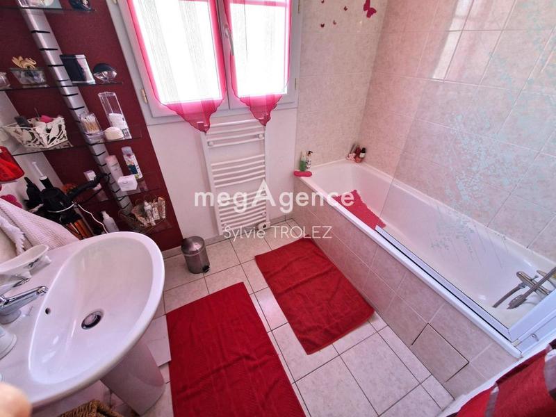 Maison - 86 m² - 4 pièces