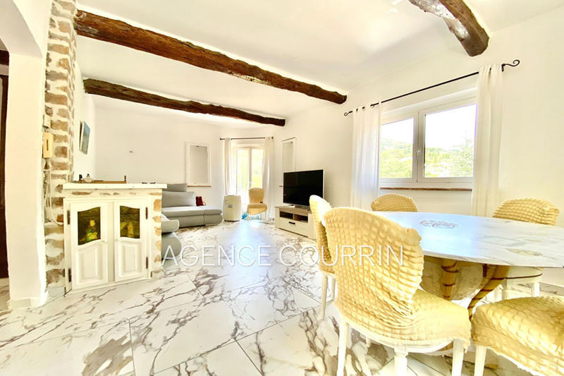 Maison - 194 m² - 6 pièces