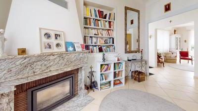 Maison - 285 m² - 7 pièces