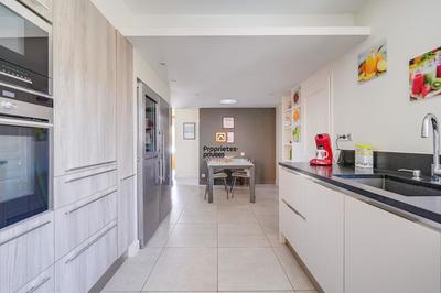 Maison - 181 m² - 8 pièces