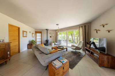 Maison contemporaine - 154 m² - 7 pièces