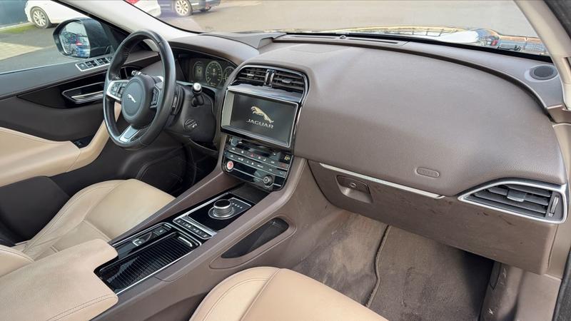 Jaguar F-Pace 2.0 d 240 Awd Bva8 Prestige