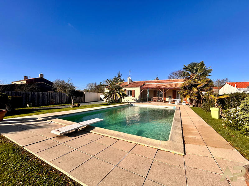 Maison - 121 m² - 4 pièces